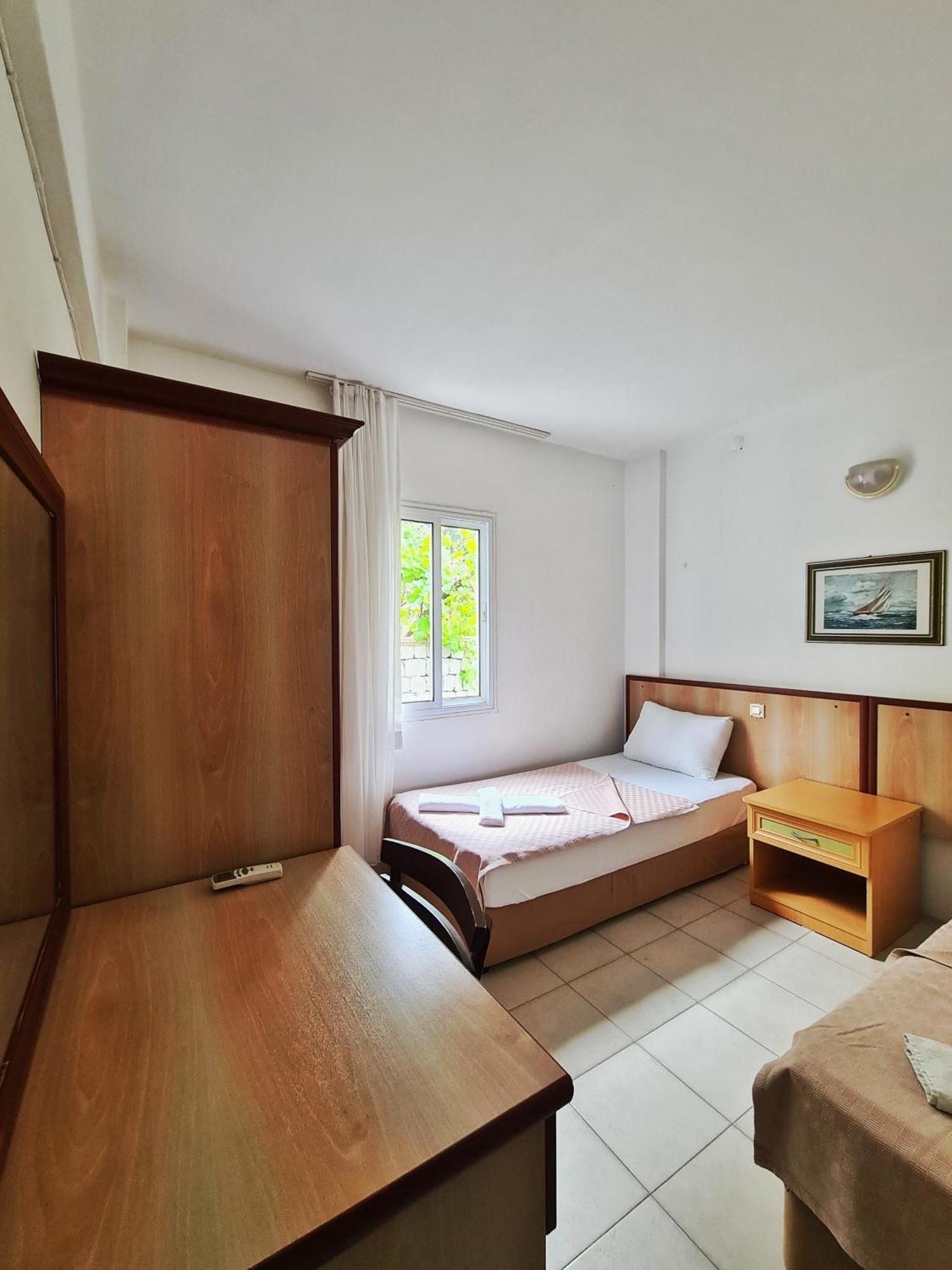 Fora Apart Otel Çeşme Exterior foto